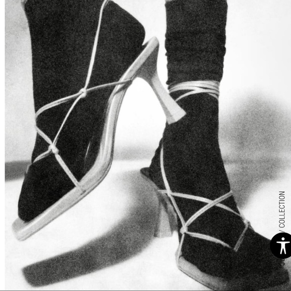 HEELED STRAPPY LEATHER SANDALS - Picture 1 of 7